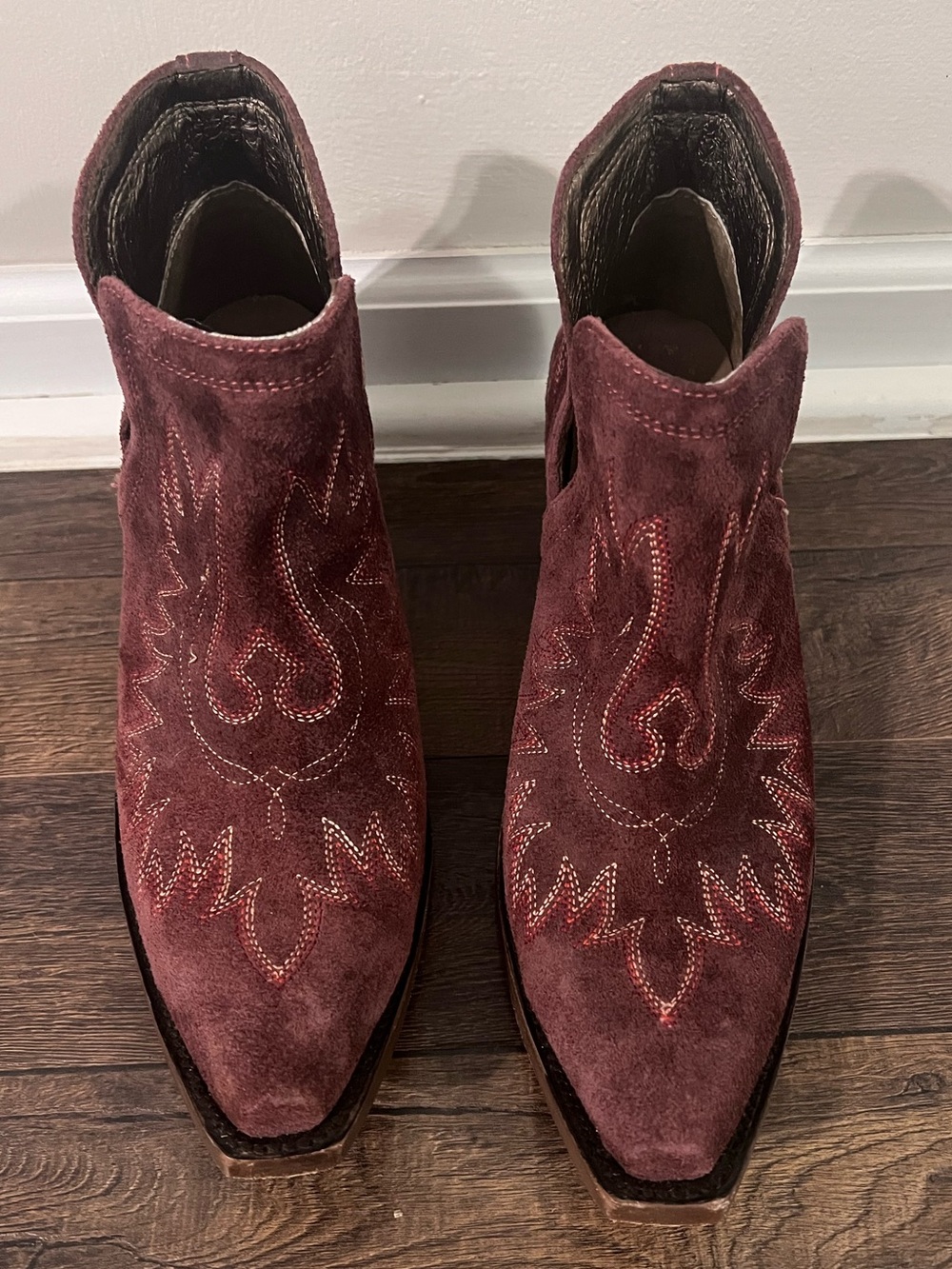Women’s Ariat Dixon X Toe Western Bootie Merlot Suede 9.5 - Picture 2 of 8